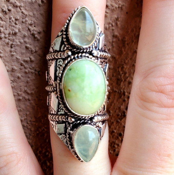 New Chrysoprase and Aquamarine 925 Silver Statement Ring. - Picture 8 of 14